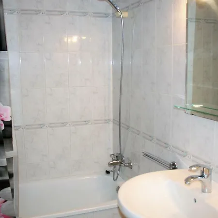 Ap 150 M Playa Apartment *